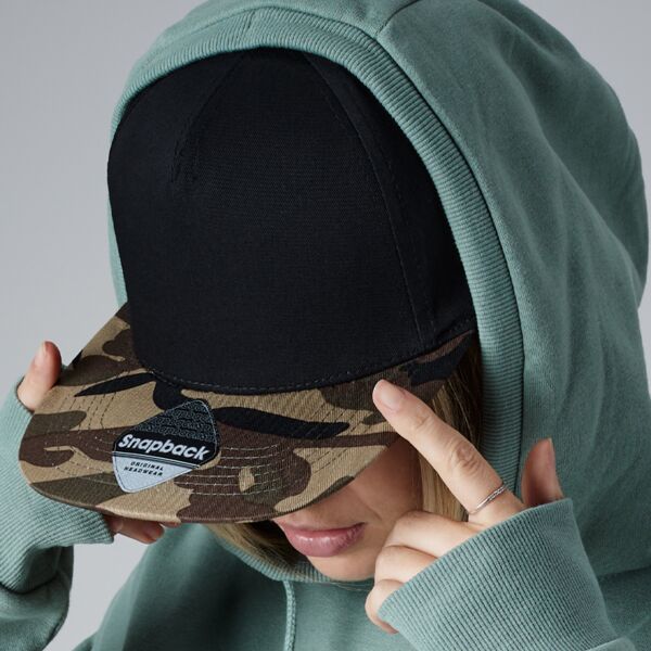 Beechfield Camo Snapback Cap Thumbnail